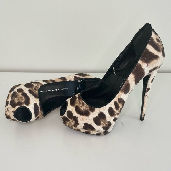 GIUSEPPE ZANOTTI Leopard Print Sharon Pump